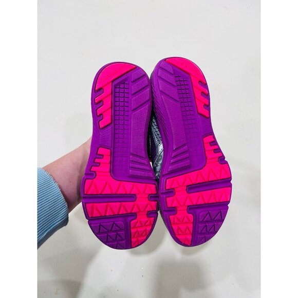 Saucony Girl's 2.5 Wide Silver Lavender Volt Sneaker‎ - Picture 5 of 5